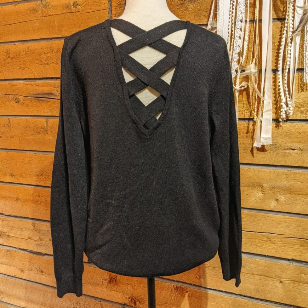 Womens black open back sweater XL